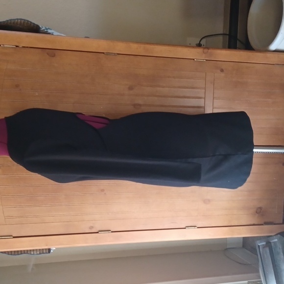 DKNY BASIC BLACK SHEATH DRESS - Picture 3 of 7